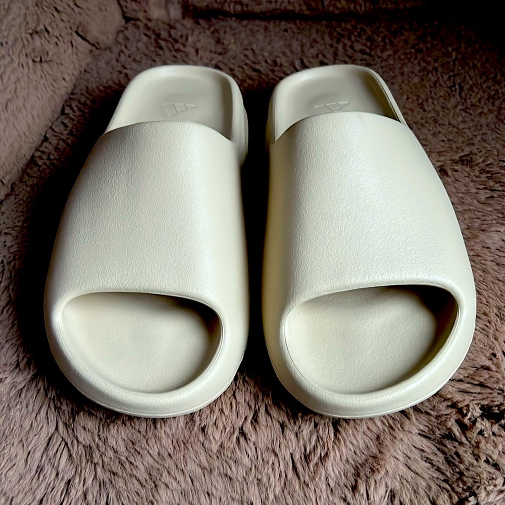 Brand new bone color Yeezy slides